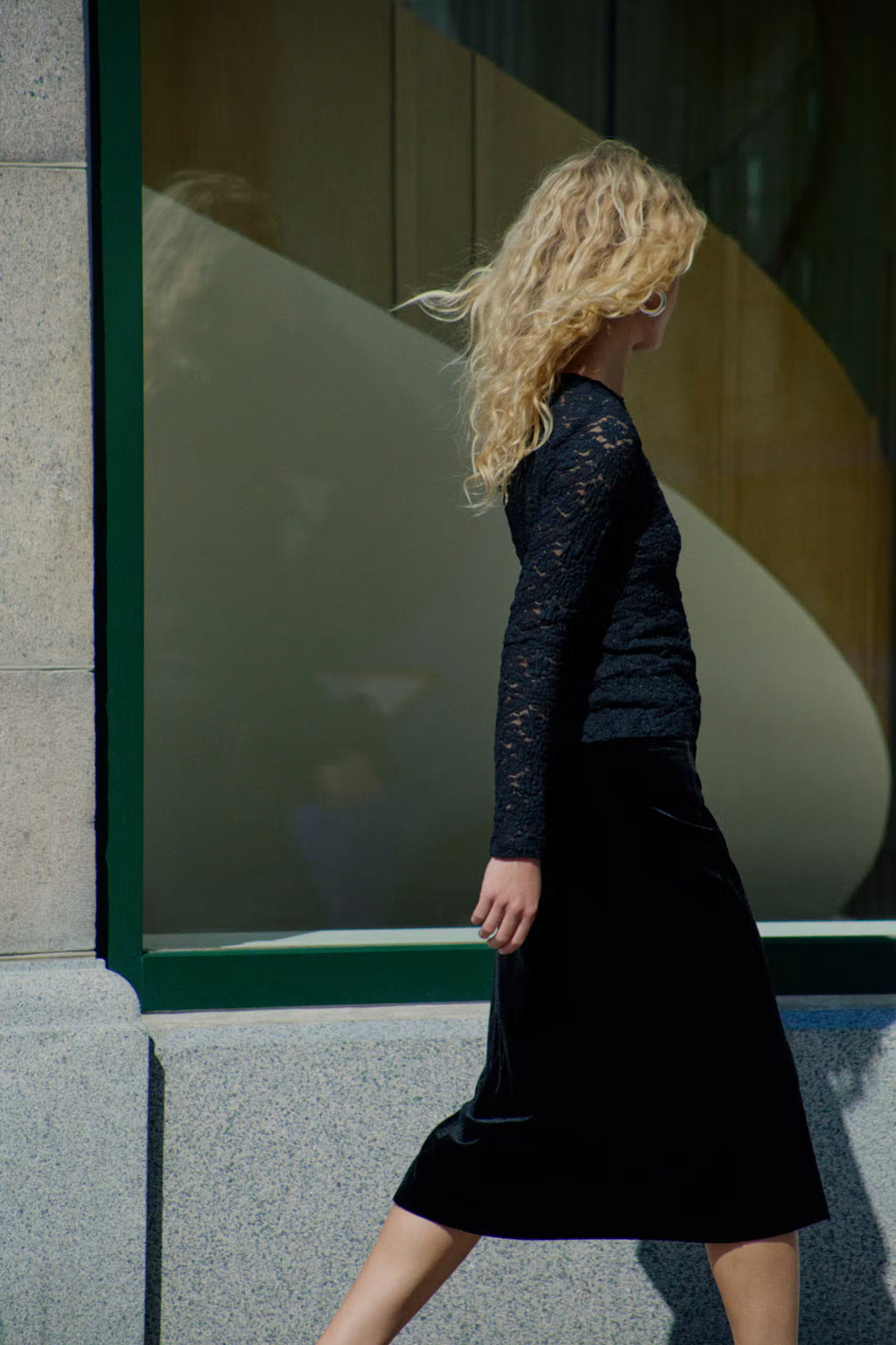 Venetia Black Lace Pullover
