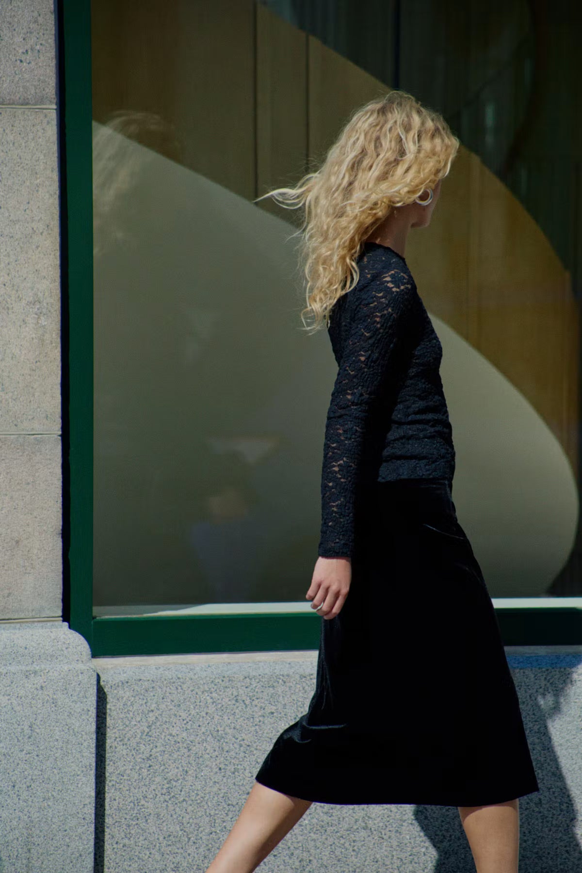 Venetia Black Lace Pullover