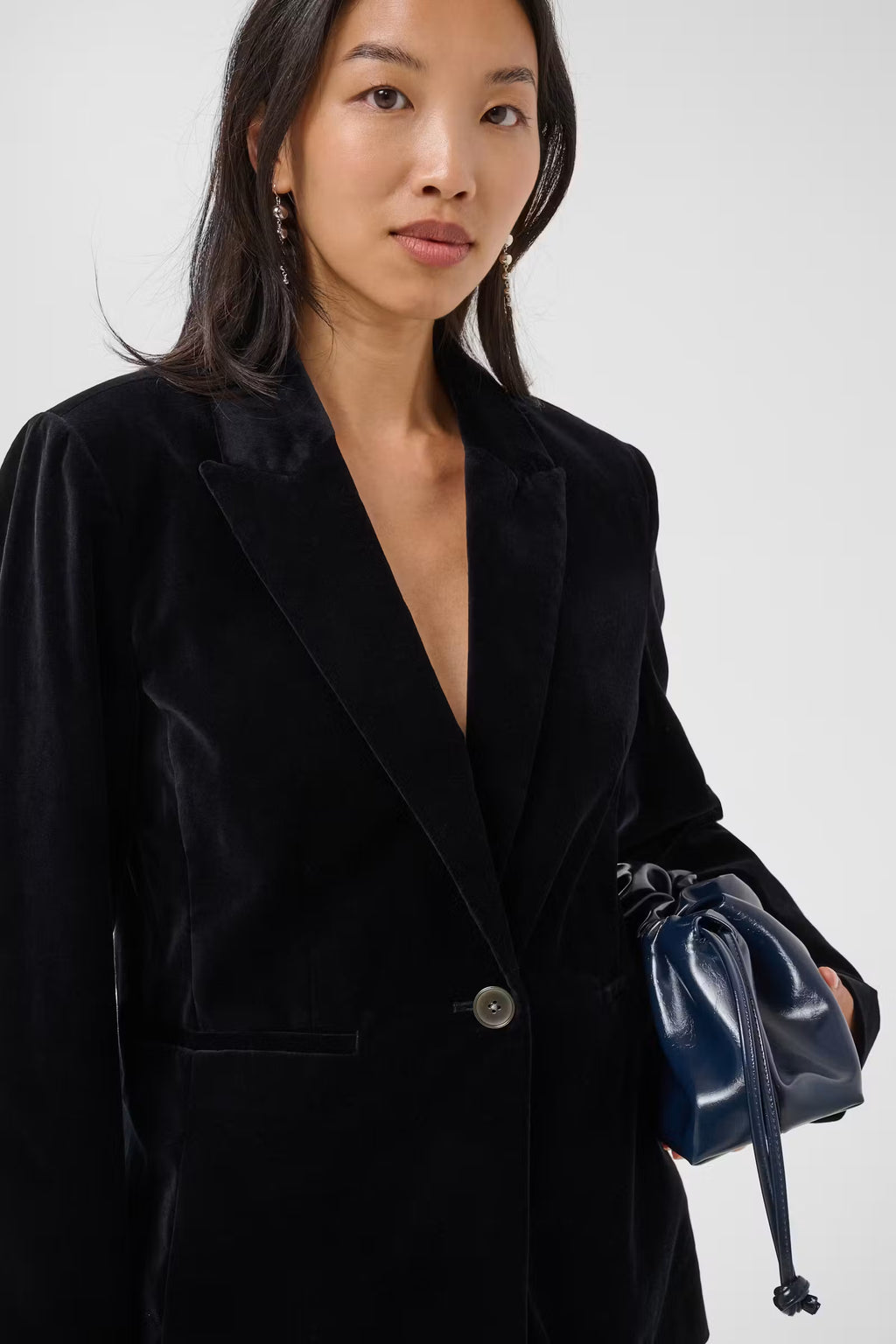 Dahlia Stretch Black Velvet Jacket