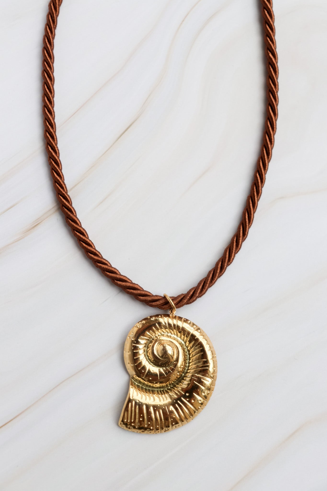 Vintage Braided cloth rope  chain with gold shell pendant - paris sourced