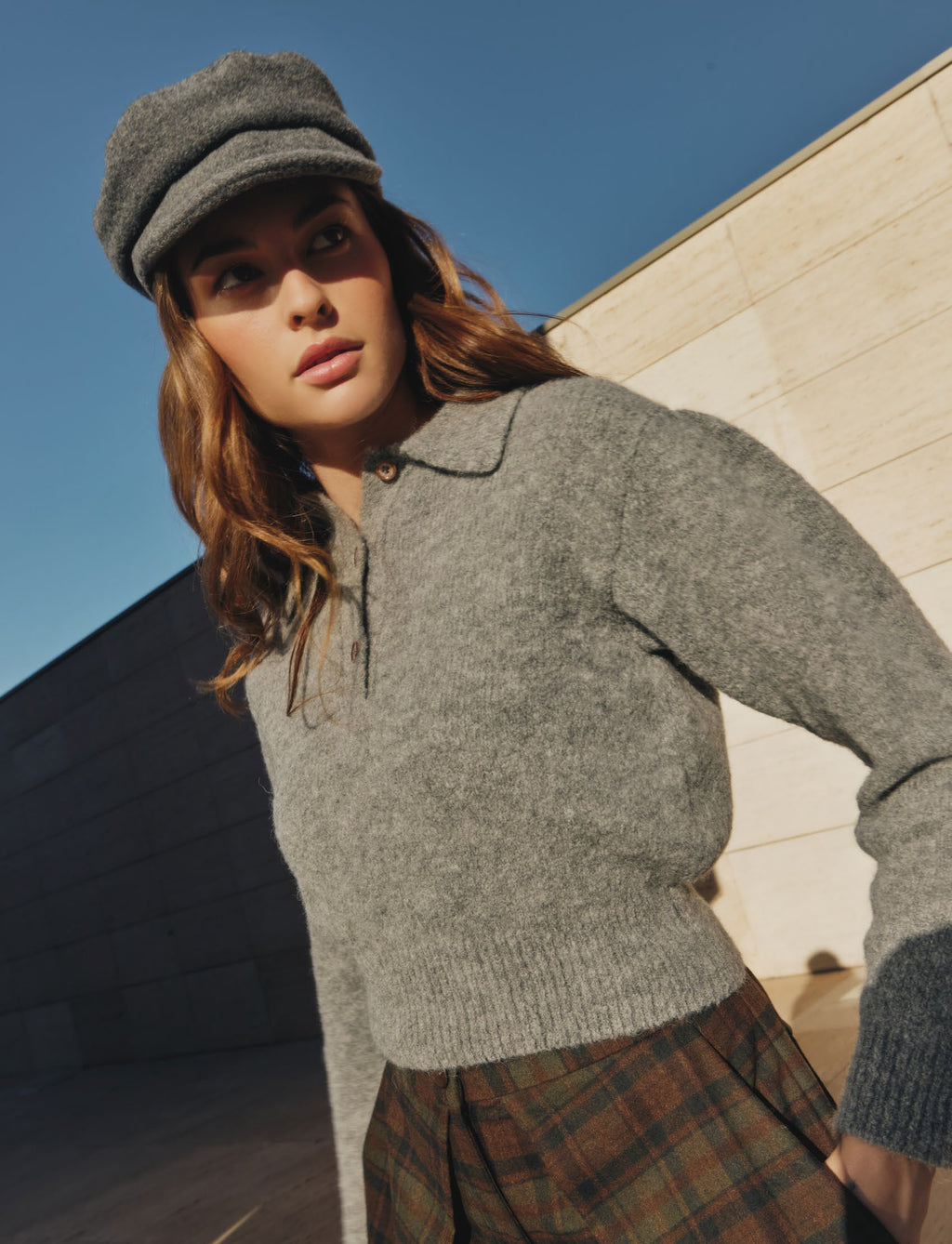 Kiss Alka Collar Sweater