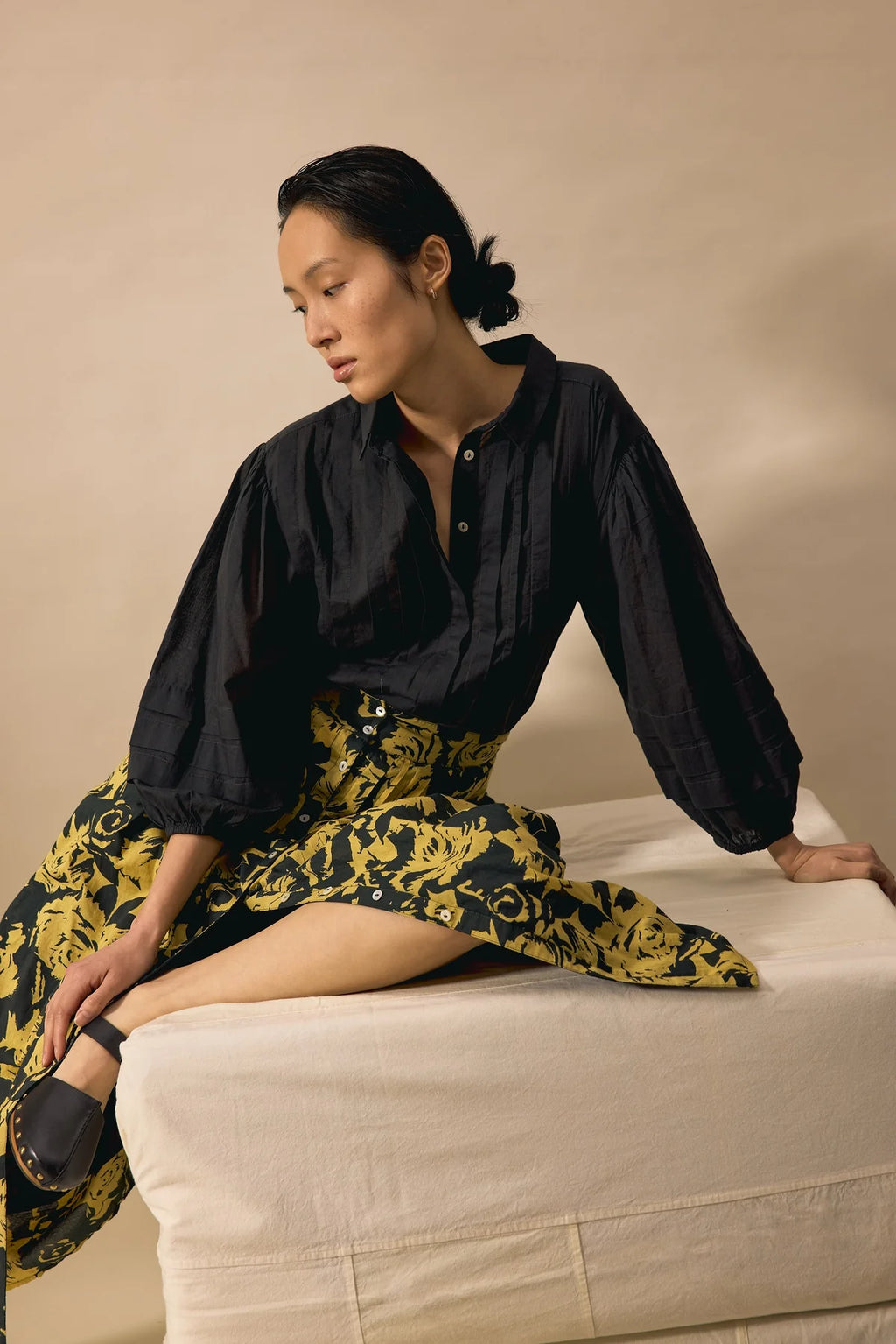 Chimi Shirt | Relaxed Fit Cotton Pleated Button Down