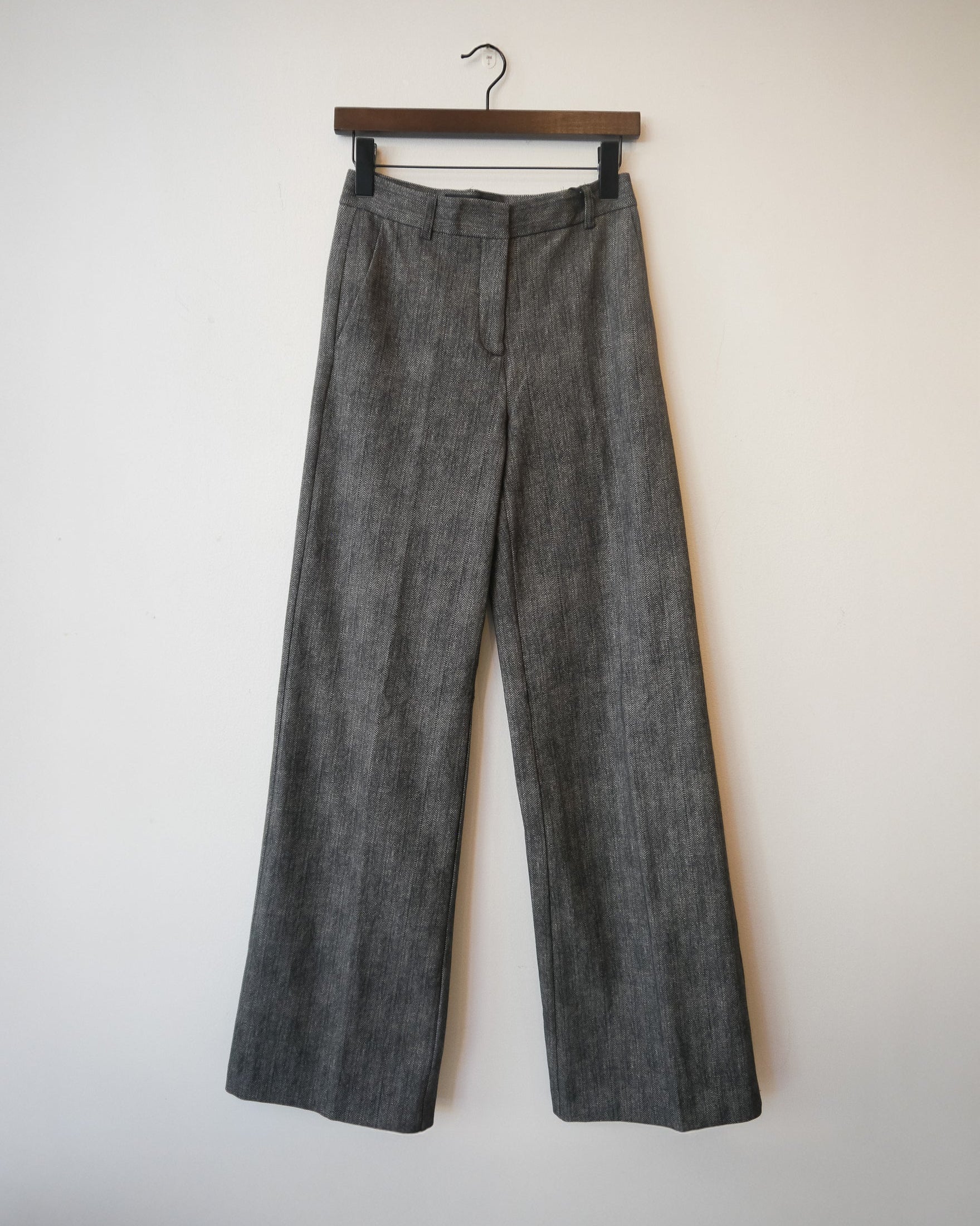 Grey Herringbone Stretch Pant