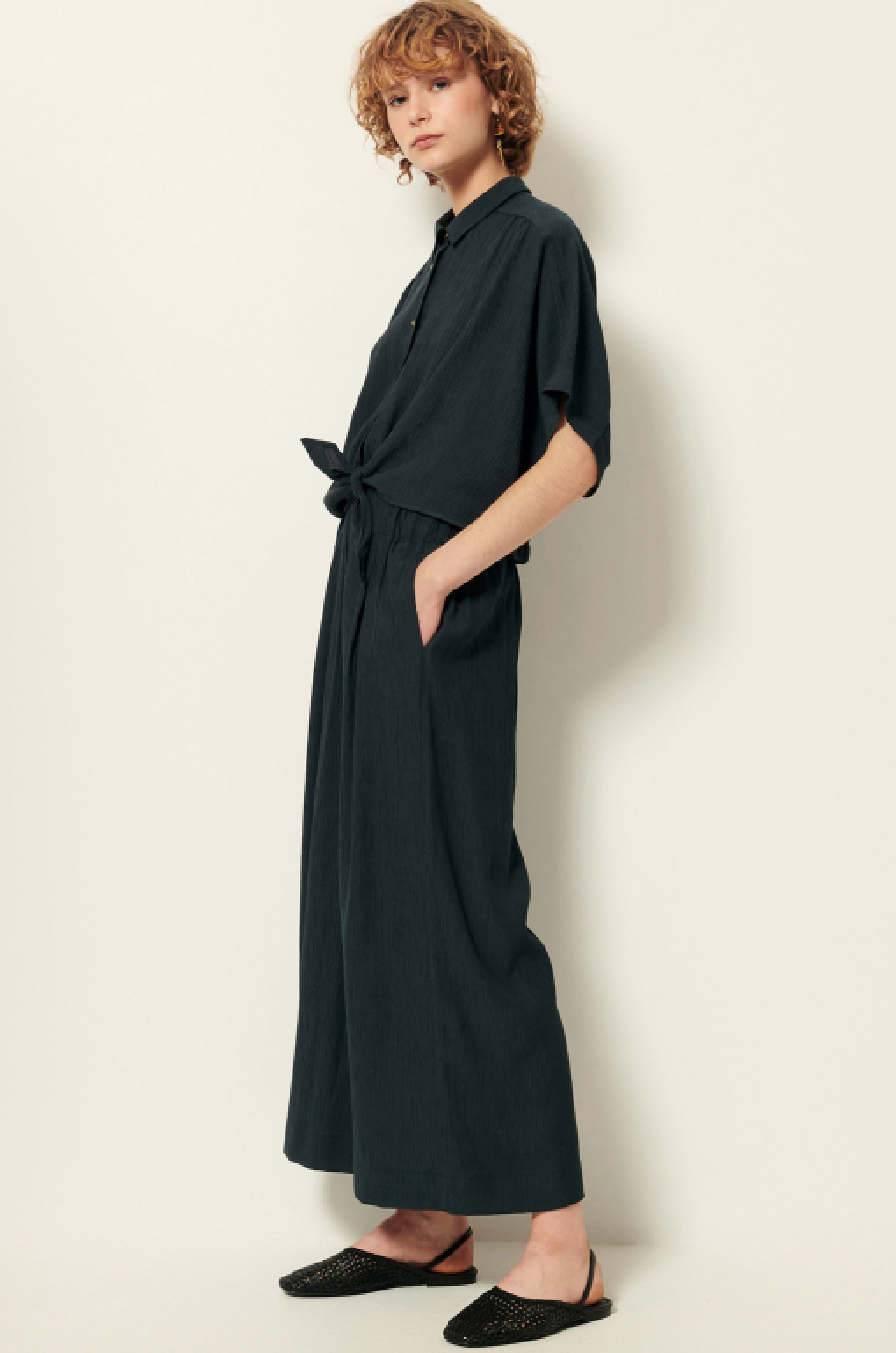 Cropped Crepe Pants in Smoke Green