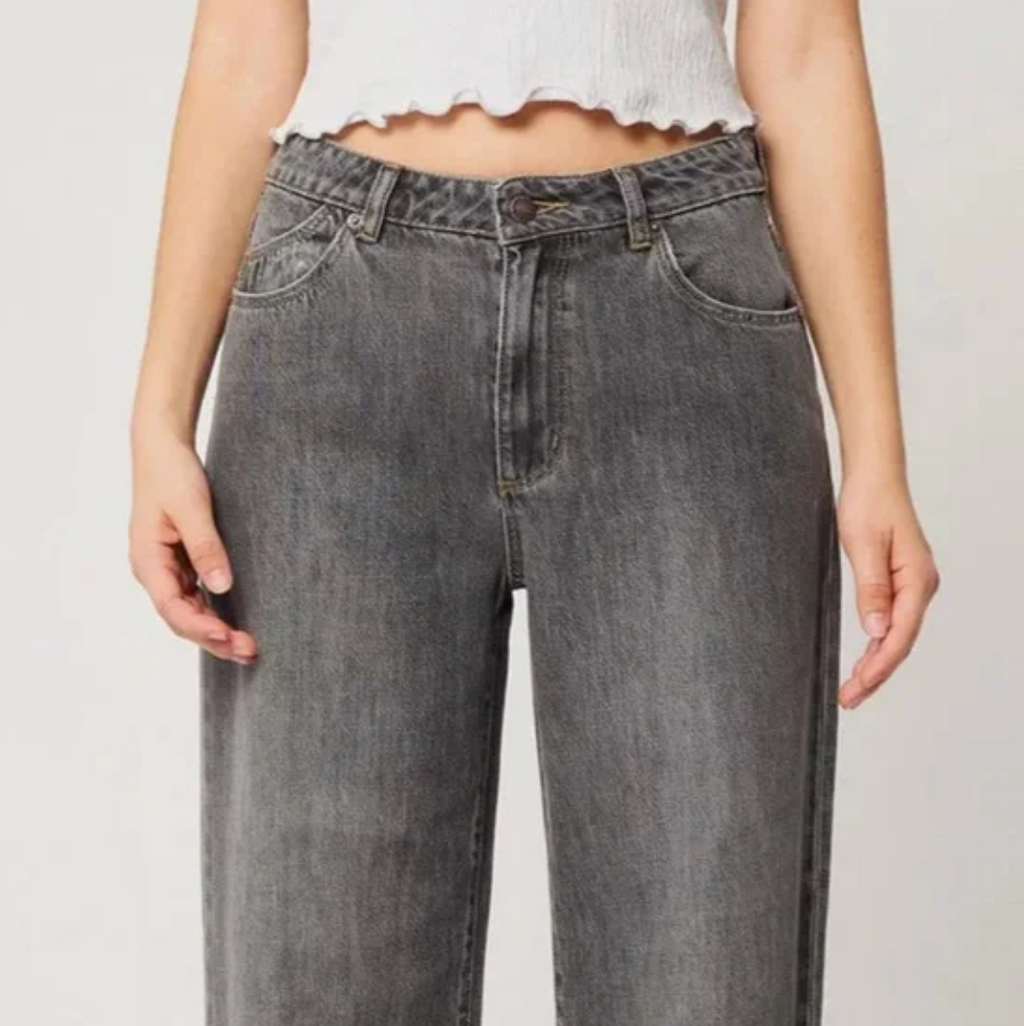 Kate Baggy | Straight Leg Denim in Black Stone