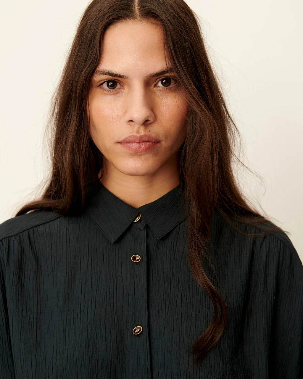 Alfassa Shirt | Front Tie Seersucker Top in Smoke Green