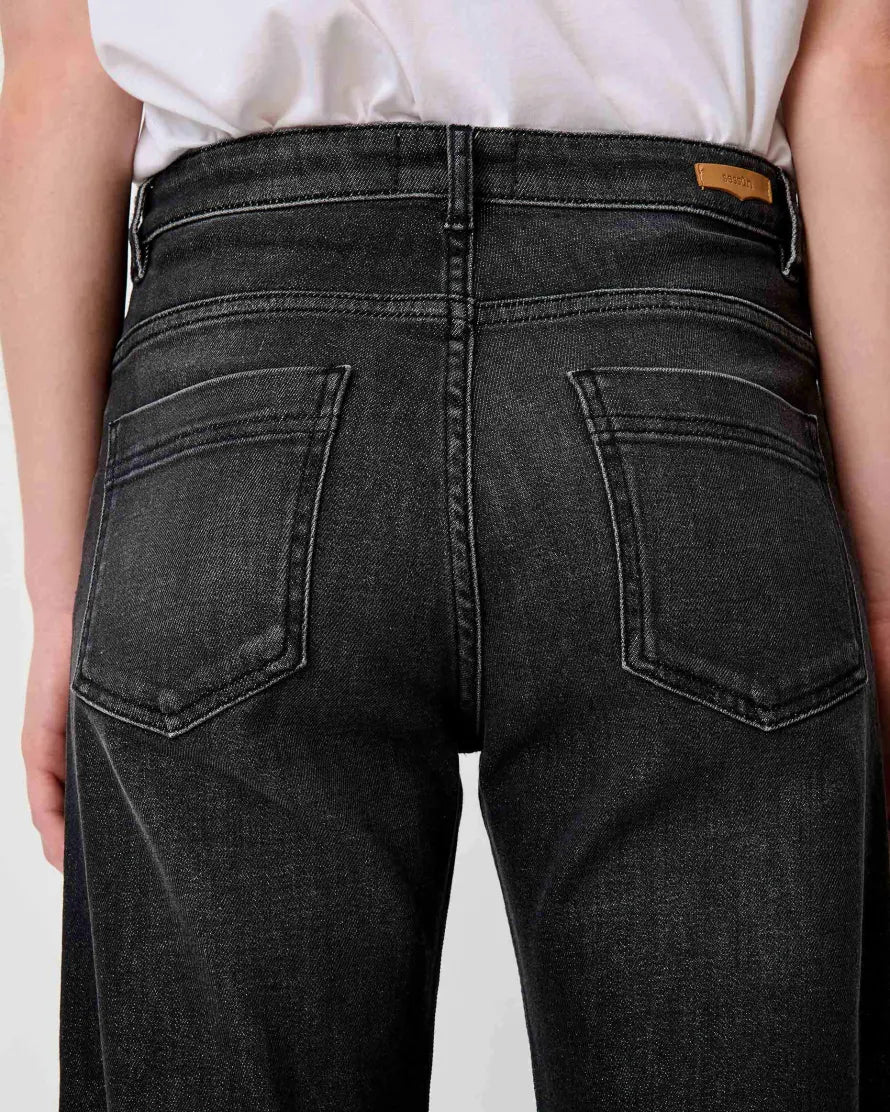 Marino Broken Black Cropped Jeans