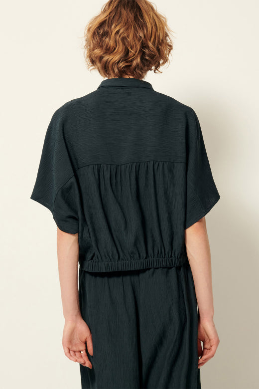 Alfassa Shirt | Front Tie Seersucker Top in Smoke Green